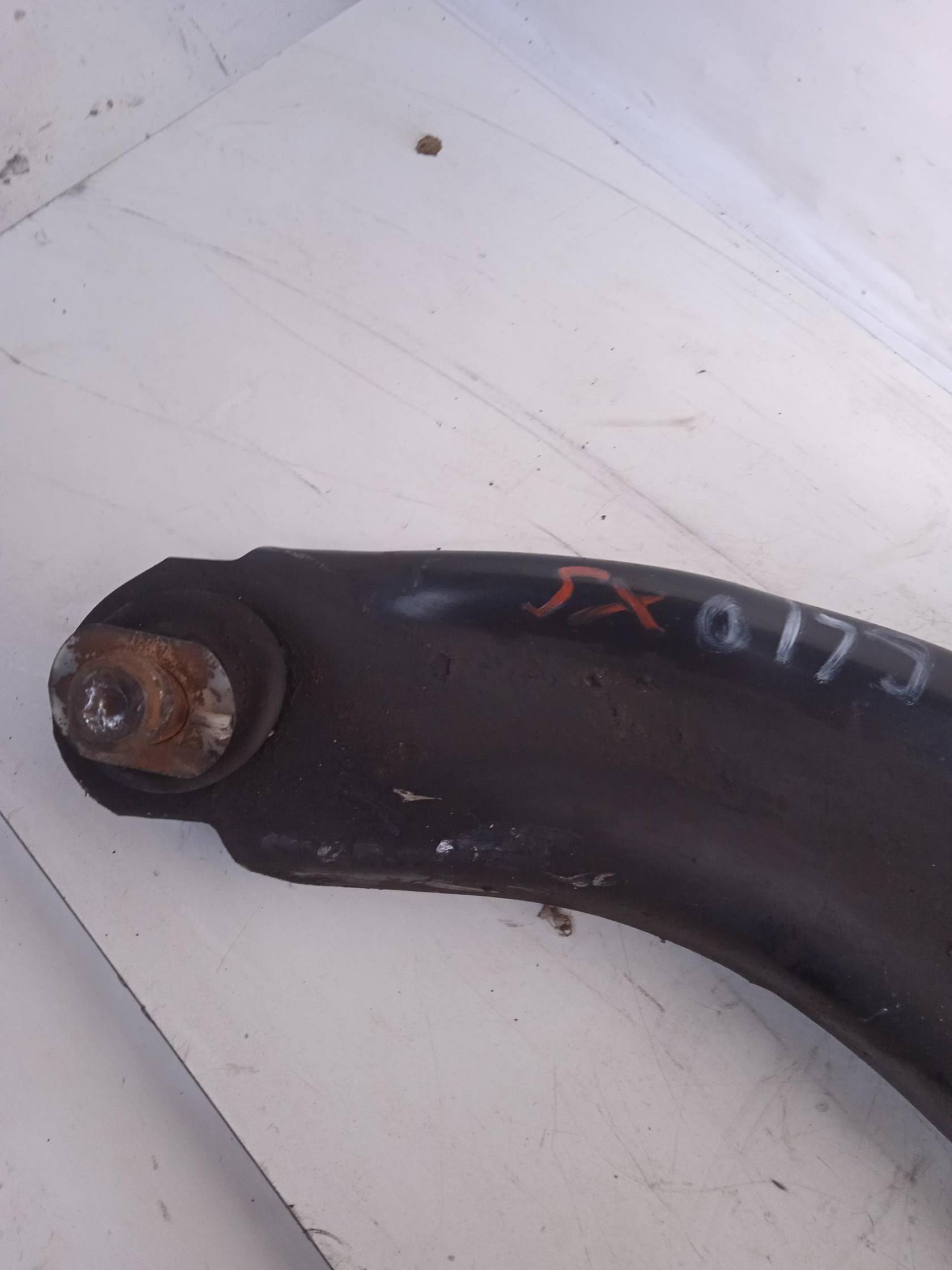 Braccio oscillante sosp. ant. sx.